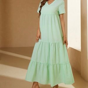 Lightweight Green Maxi Dress (8/10-L)